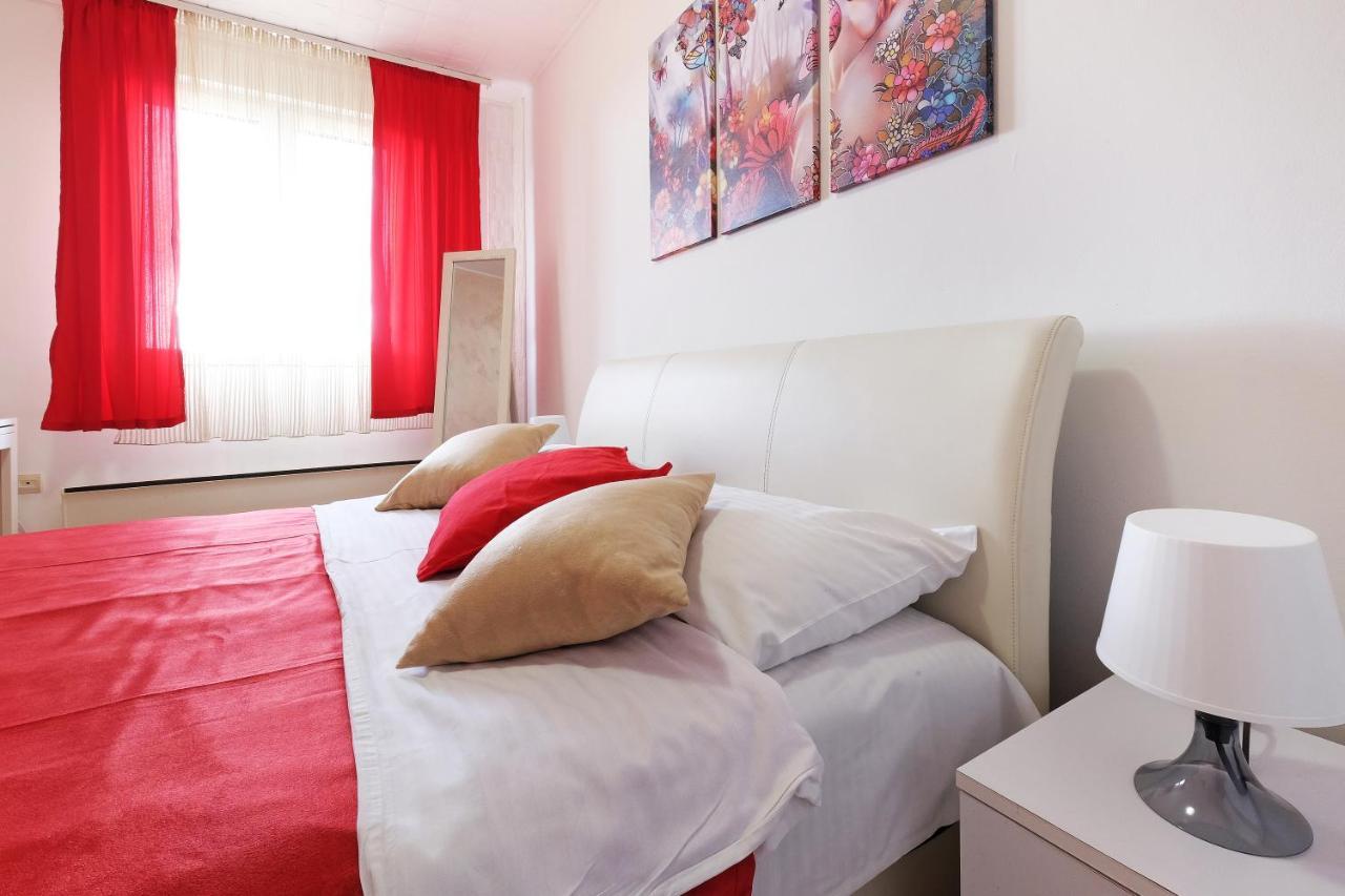 Apartment Paradise Fantasy Belgrado Exterior foto