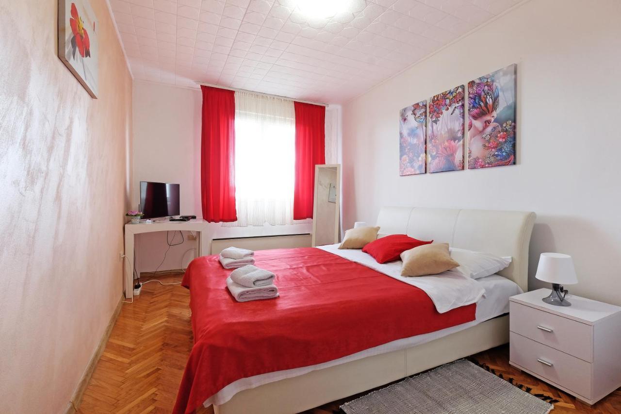 Apartment Paradise Fantasy Belgrado Exterior foto